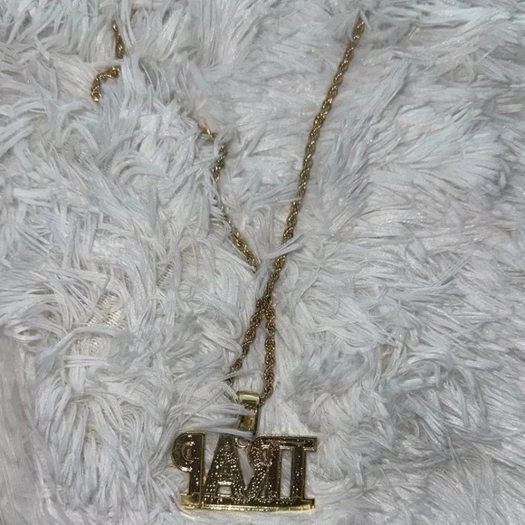Gold and Silver Fashion Pendant Necklace - Picture 3 of 3